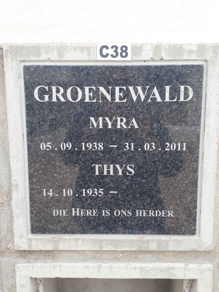 GROENEWALD Thys 1935- &amp; Myra 1938-2011