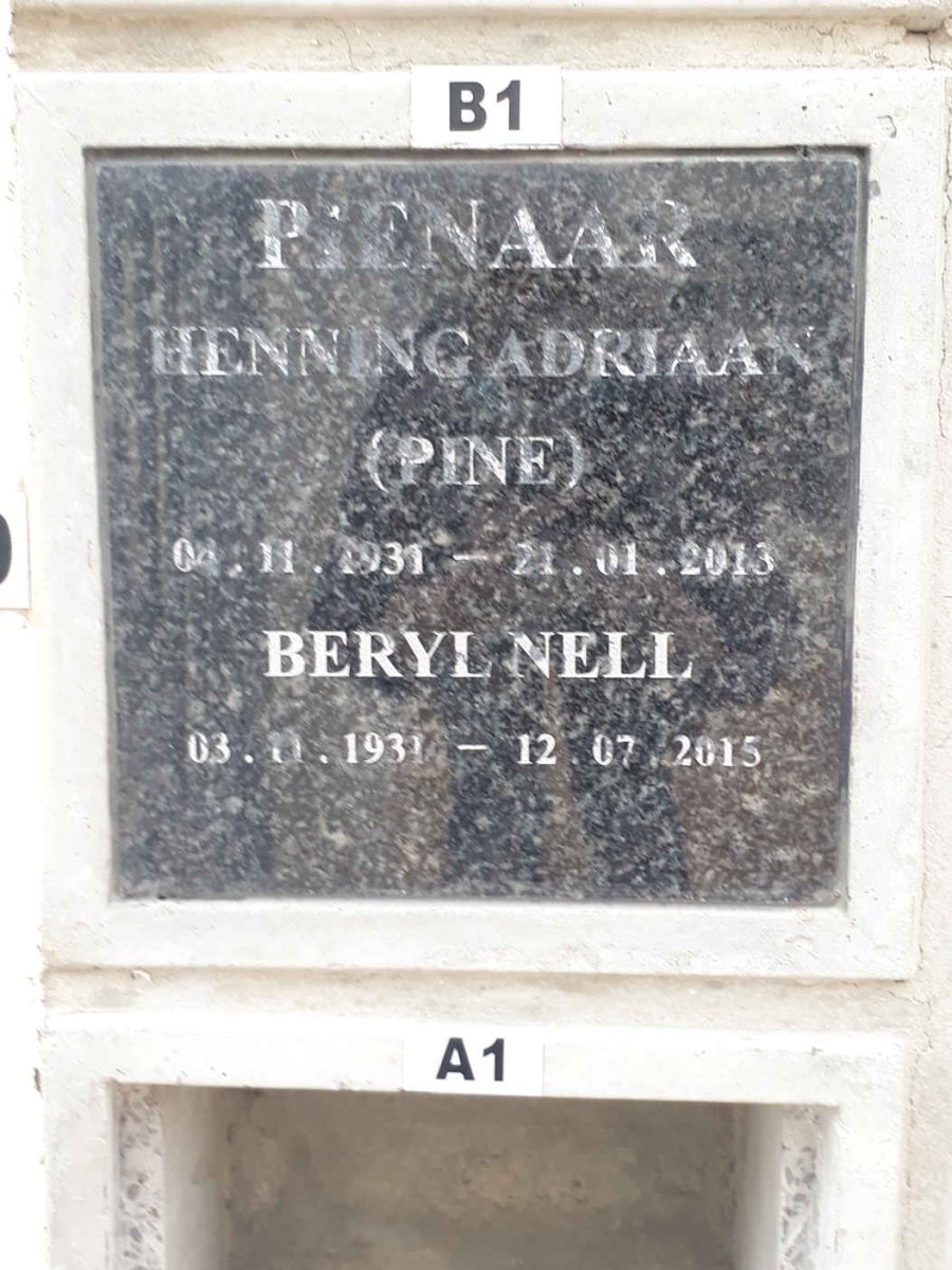 PIENAAR Henning Adriaan 1931-2013 &amp; Beryl Nell 1931-2015