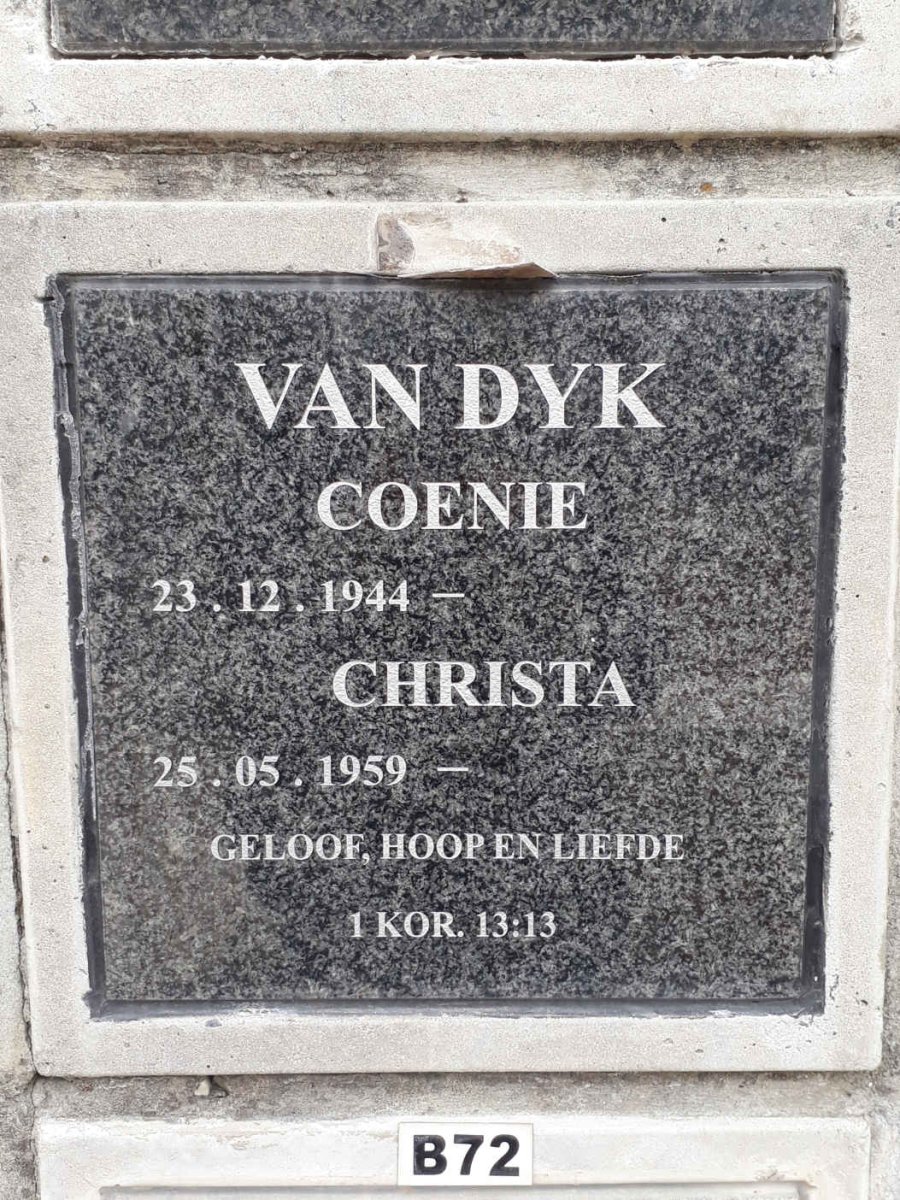 DYK Coenie, van 1944- &amp; Christa 1959-