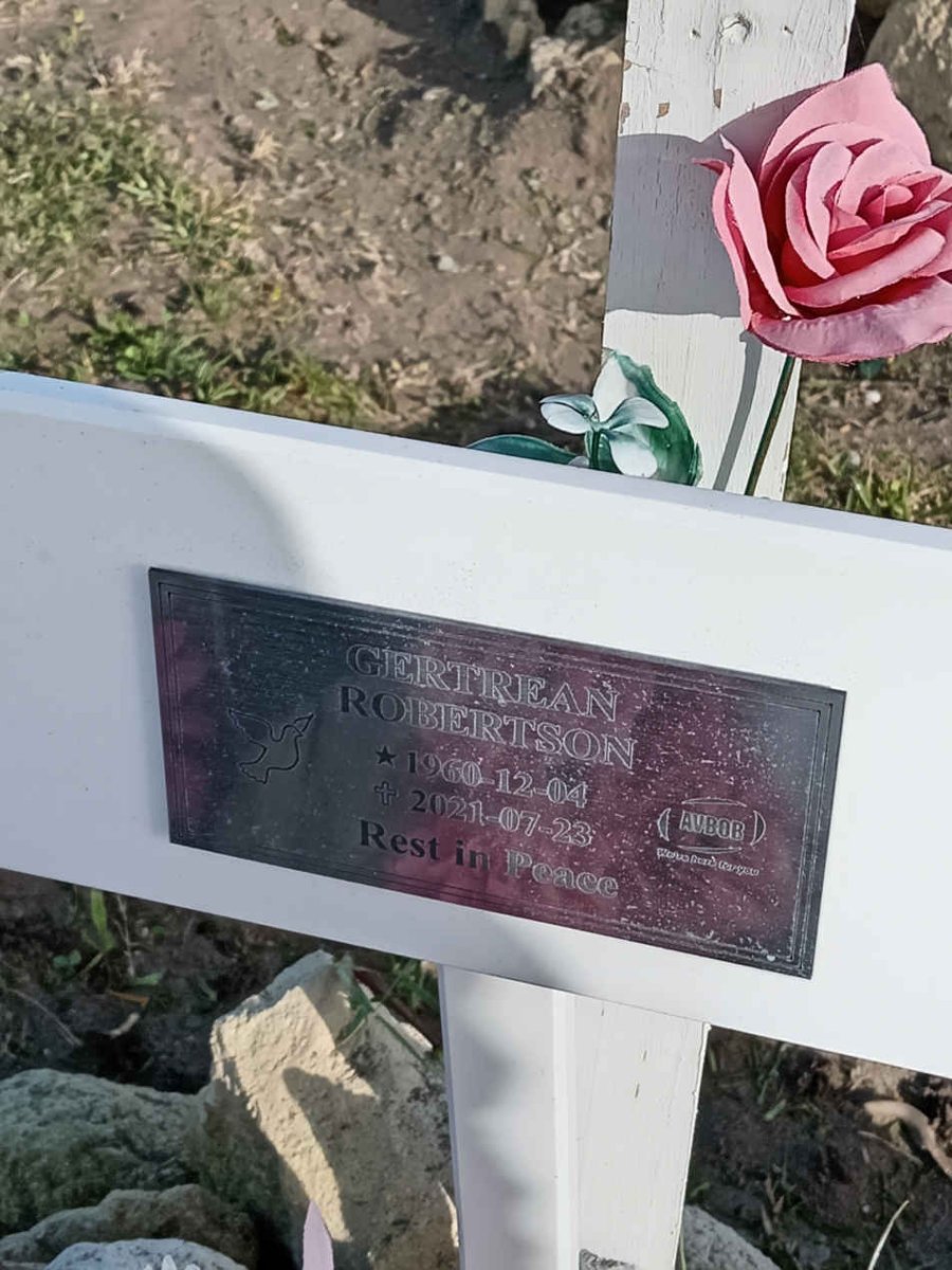 ROBERTSON Gertrean 1960-2021