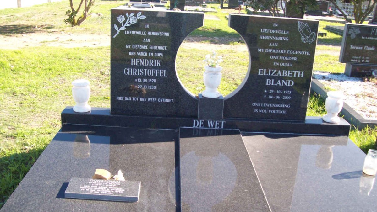WET Hendrik Christoffel, de 1920-1999 &amp; Elizabeth Bland 1925-2009