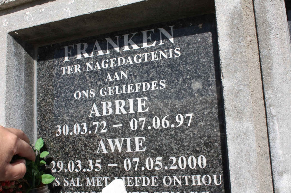 FRANKEN Abrie 1972-1997 :: FRANKEN Awie 1935-2000