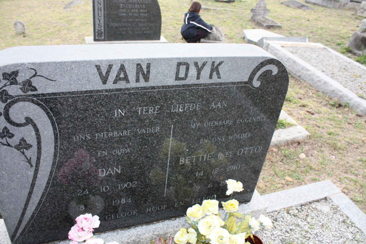 DYK Dan, van 1902-1984 &amp; Bettie OTTO 1910-1974