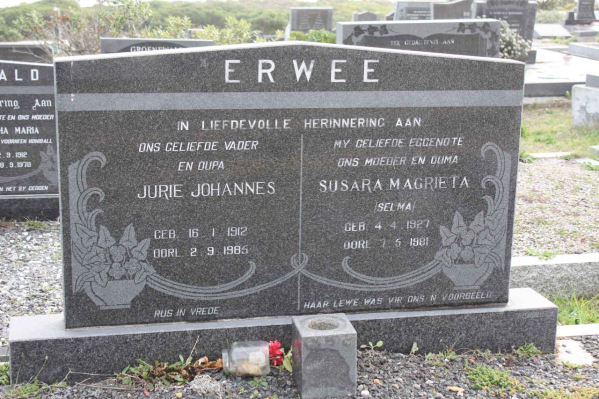 ERWEE Jurie Johannes 1912-1985 &amp; Susara Magrieta 1927-1981