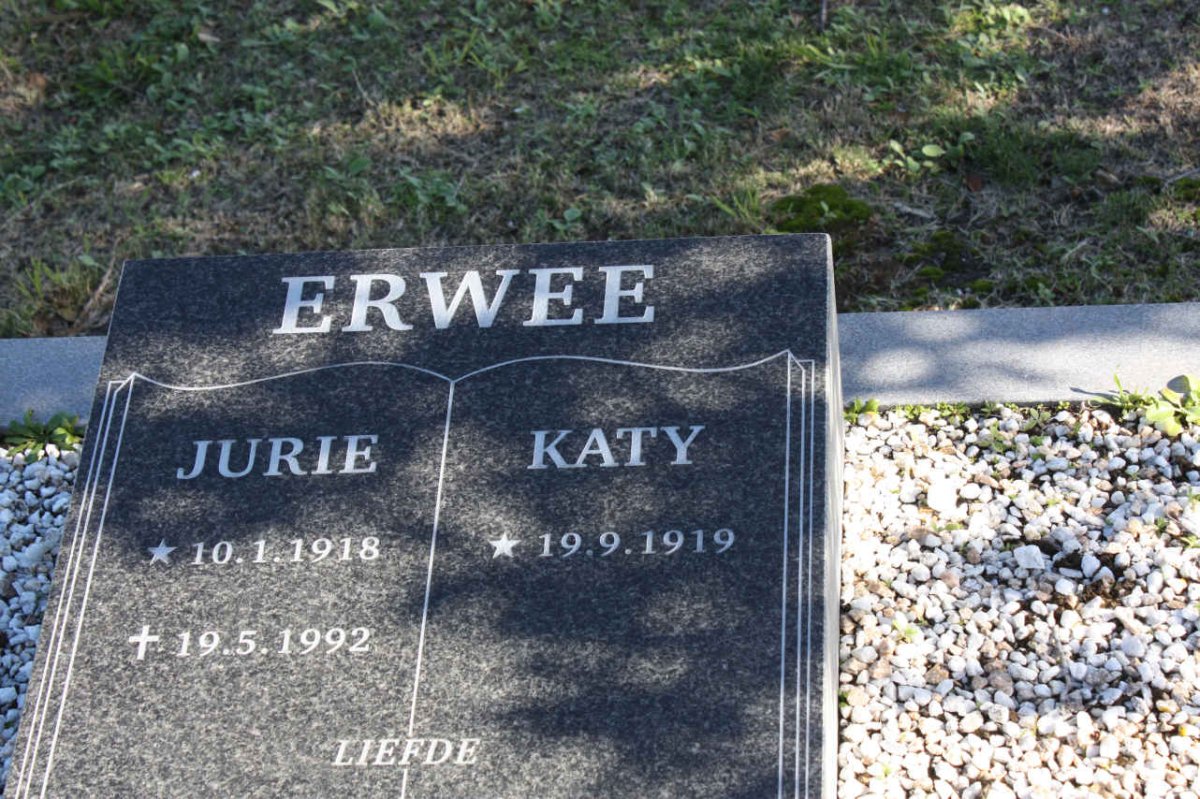 ERWEE Jurie 1918-1992 &amp; Katy 1919-