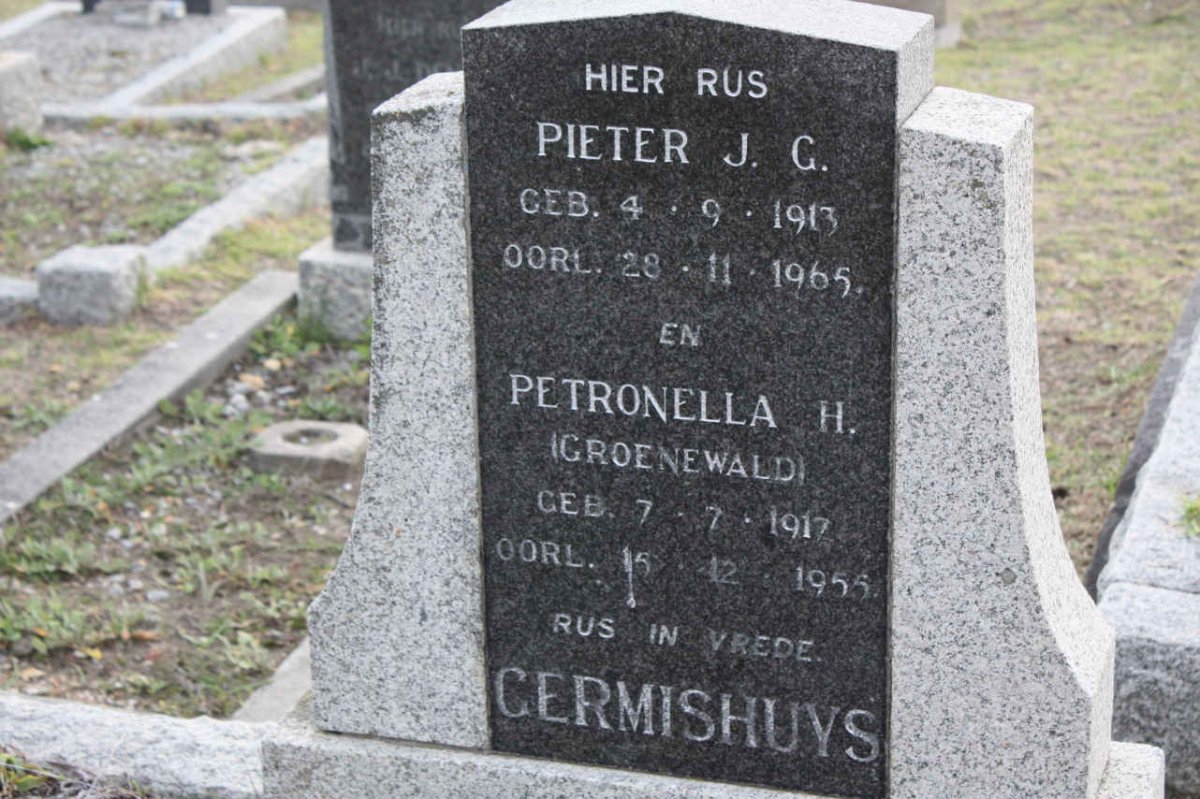 GERMISHUYS Pieter J.G. 1913-1965 &amp; Petronella H. GROENEWALD 1917-1955