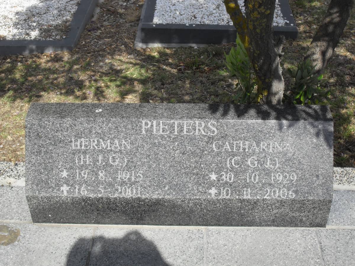 PIETERS H.J.G. 1915-2001 &amp; C.G.J 1929-2006