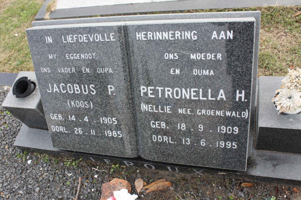 ROUX Jacobus P., le 1905-1985 &amp; Petronella H. GROENEWALD 1909-1995