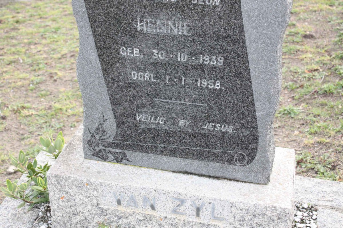 ZYL Hennie, van 1939-1958