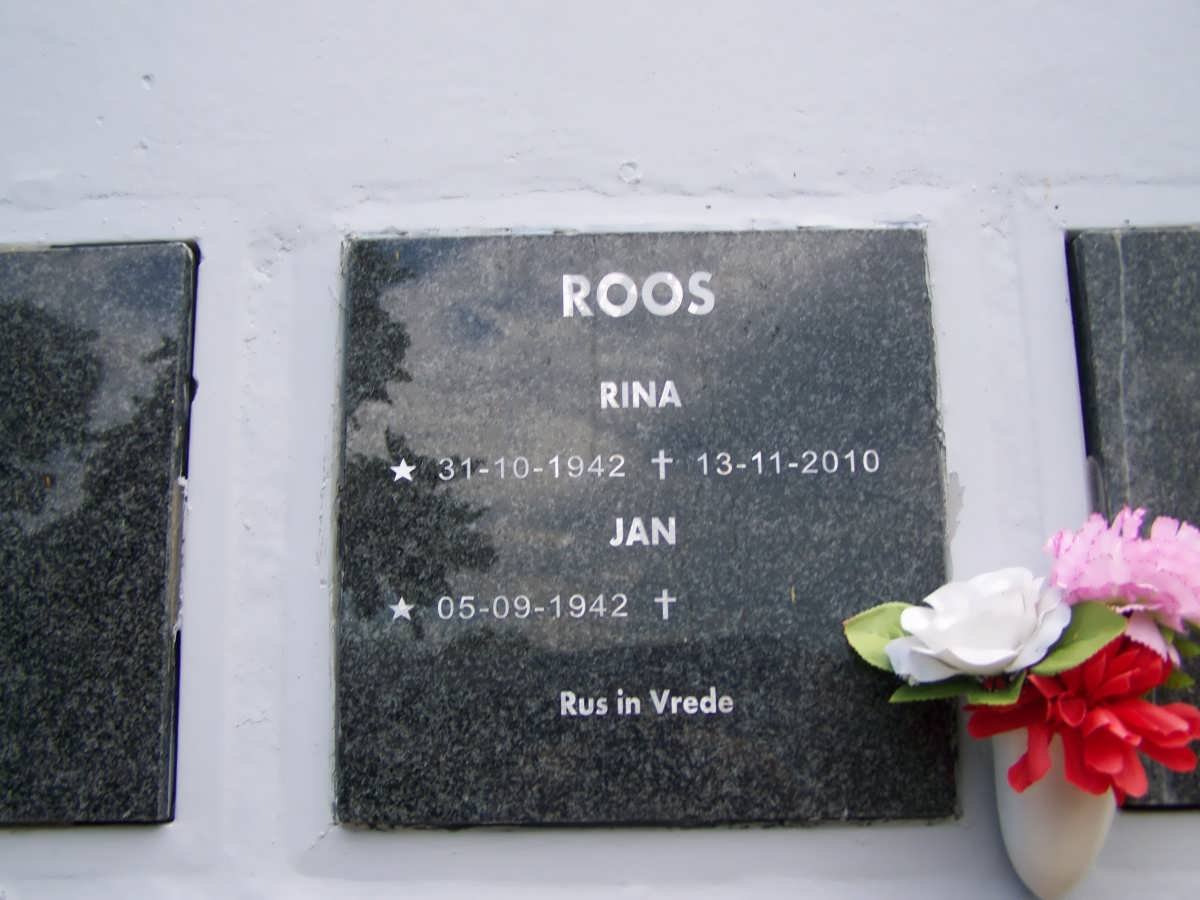 ROOS Jan 1942- &amp; Rina 1942-2010