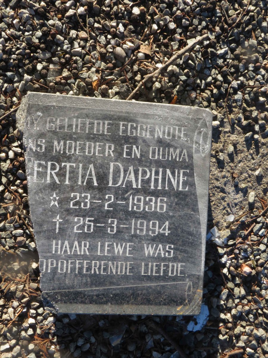 ? ertia Daphne 1936-1994