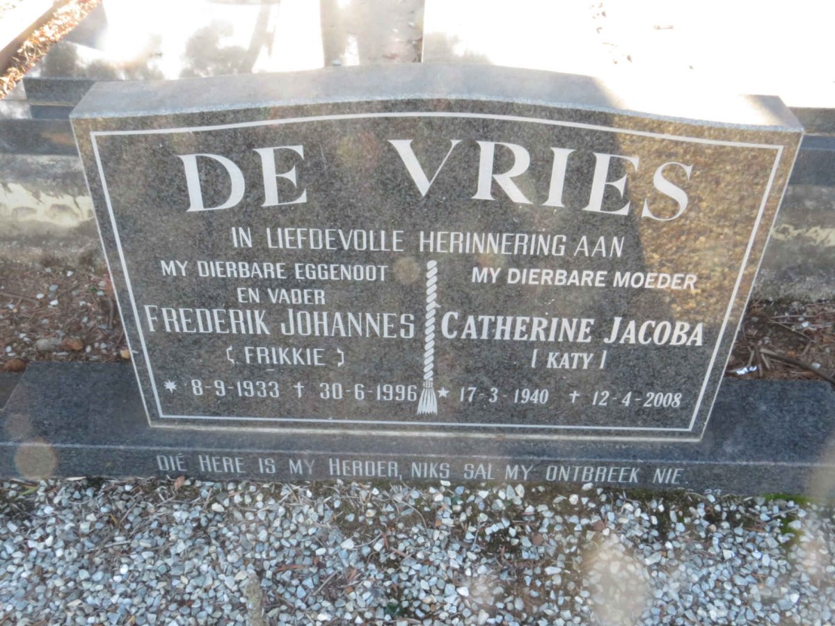 VRIES Frederik Johannes, de 1933-1996 &amp; Catherine Jacoba 1940-2008