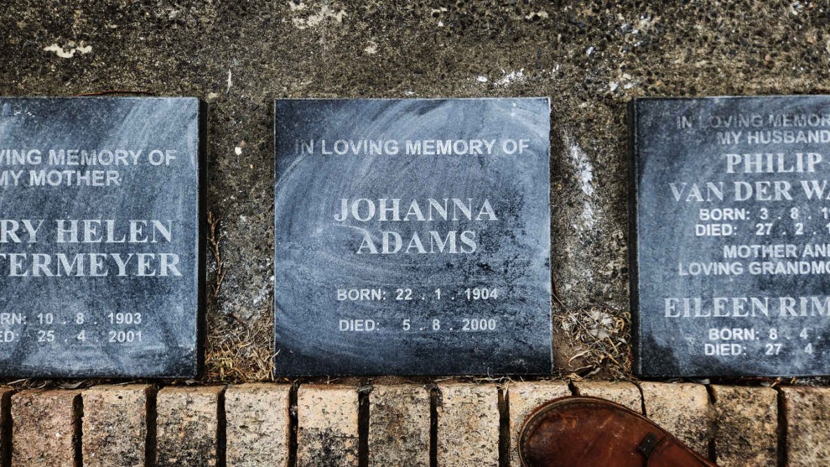 ADAMS Johanna 1904-2000