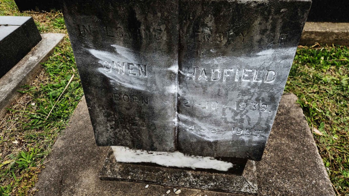 HADFIELD Owen 1938-1955
