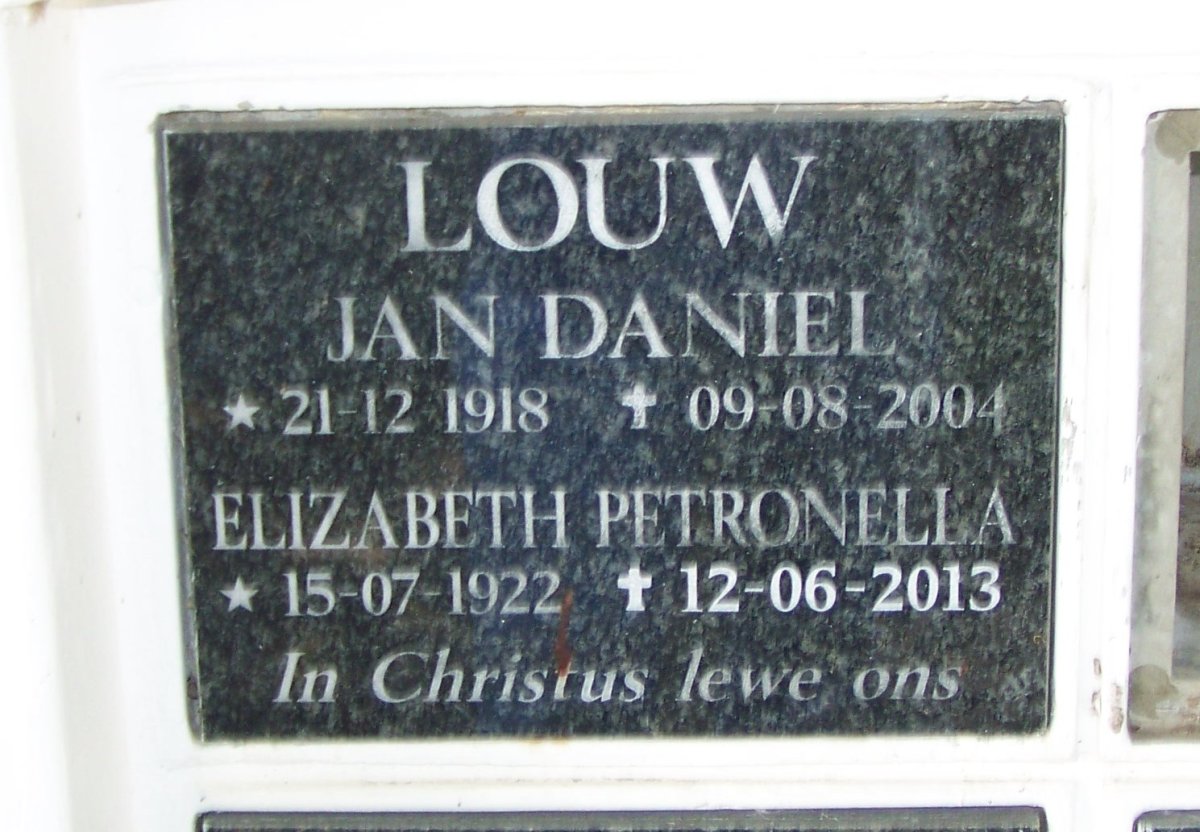 LOUW Jan Daniel 1918-2004 &amp; Elizabeth Petronella 1922-2013
