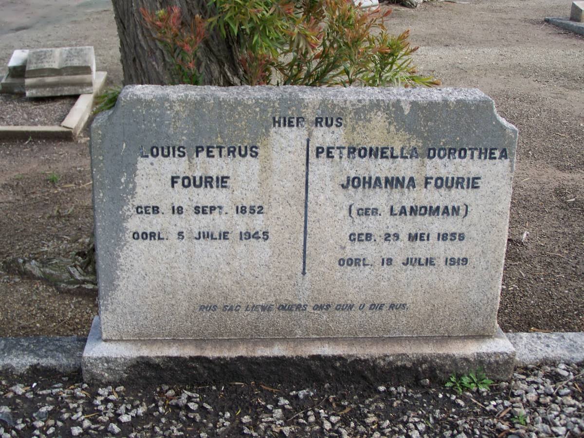 FOURIE Louis Petrus 1852-1945 &amp; Petronella Dorothea Johanna LANDMAN 1858-1919