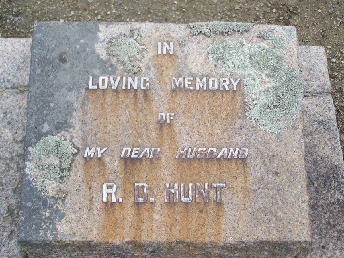 HUNT R.D.