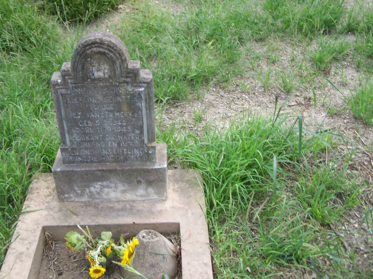 MERWE M.J., van der 1944-1945