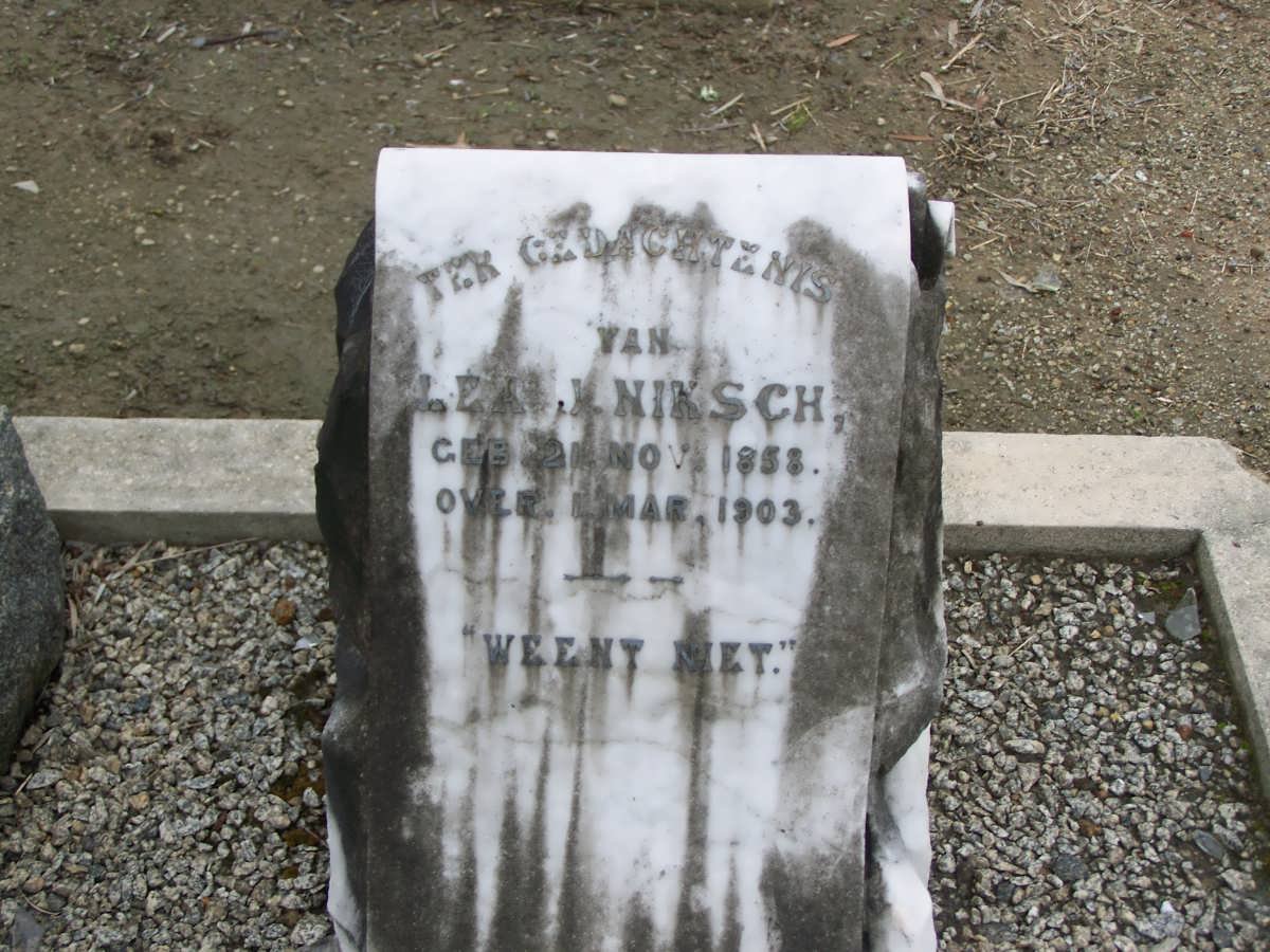NIKSCH Leah J. 1858-1903