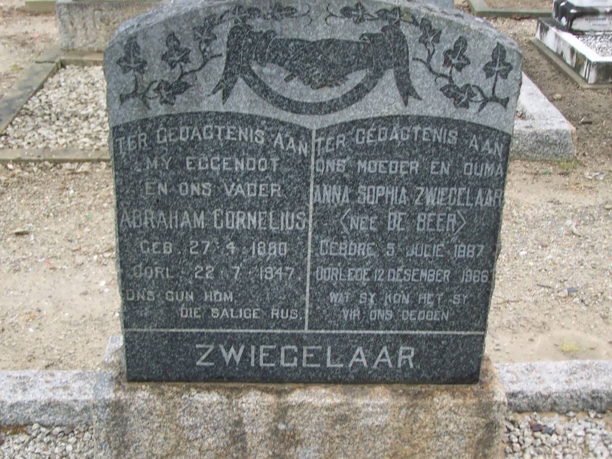 ZWIEGELAAR Abraham Cornelius 1880-1947 &amp; Anna Sophia DE BEER 1887-1966