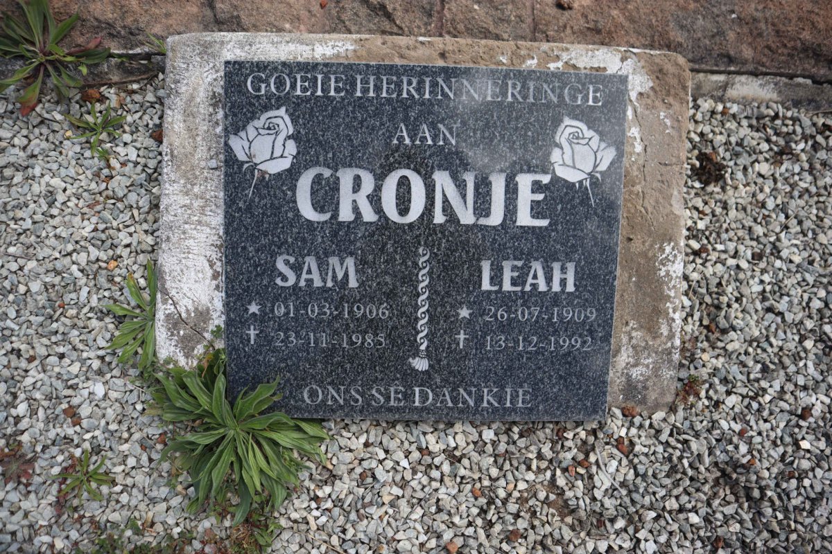 CRONJE Sam 1906-1985 & Leah 1909-1992