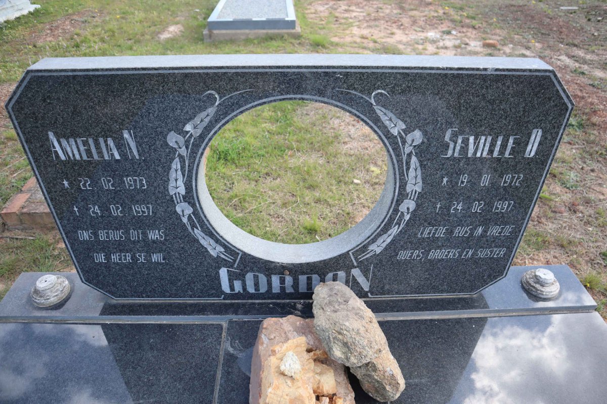 GORDON Seville D. 1972-1997 & Amelia N. 1973-1997