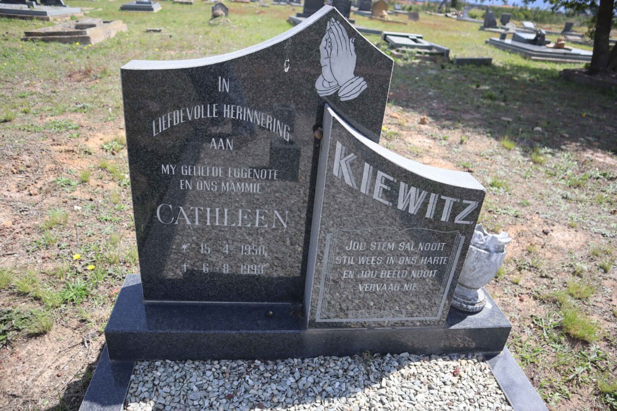 KIEWITZ Cathleen 1950-1993