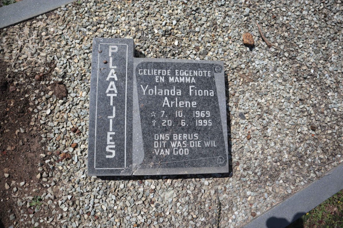 PLAATJIES Yolanda Fiona Arlene 1969-1995