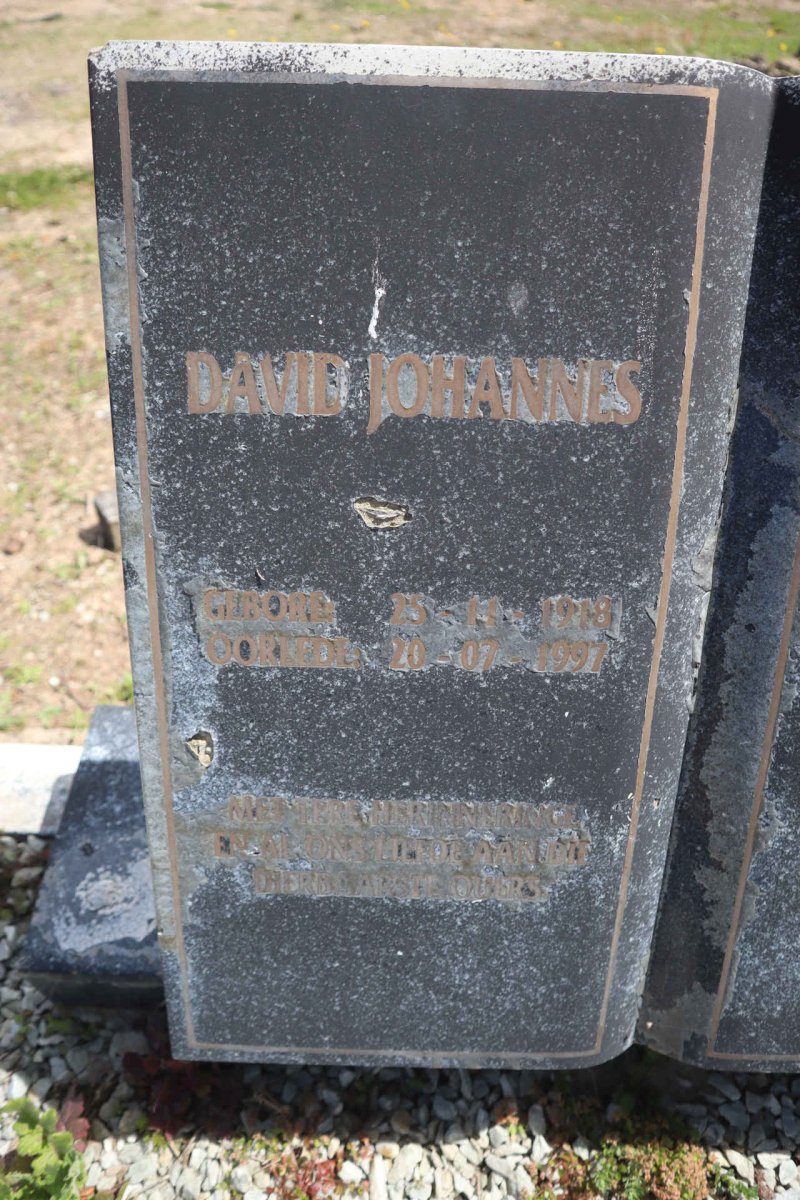 PEDRO David Johannes 1918-1997 & Francis Aletta Louisa 1912-1997_2