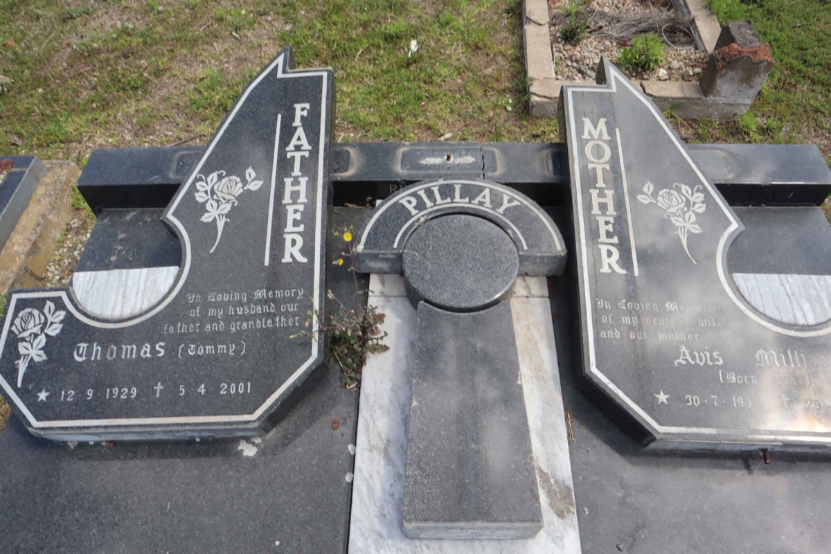 PILLAY Thomas 1929-2001 & Avis Millicent JOHN 1932-1983 _1