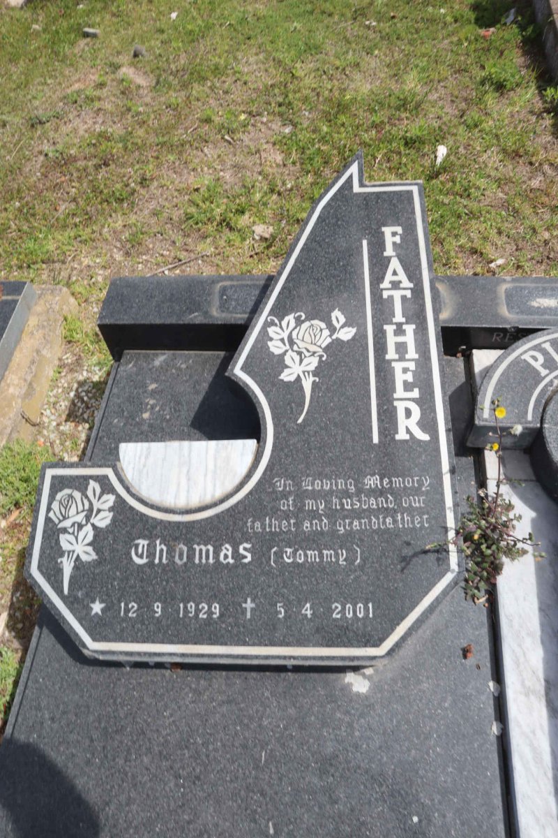 PILLAY Thomas 1929-2001 & Avis Millicent JOHN 1932-1983 _2