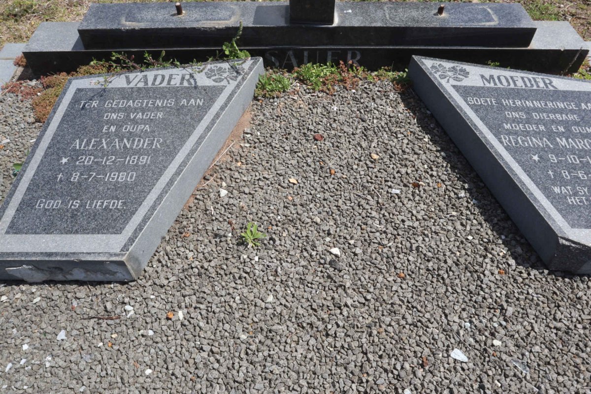 SAUER Alexander 1891-1980 & Regina Margaret 1897-1981 _1