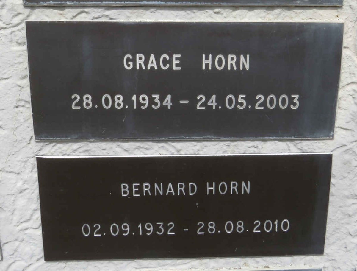 HORN Bernard 1932-2010 & Grace 1934-2003