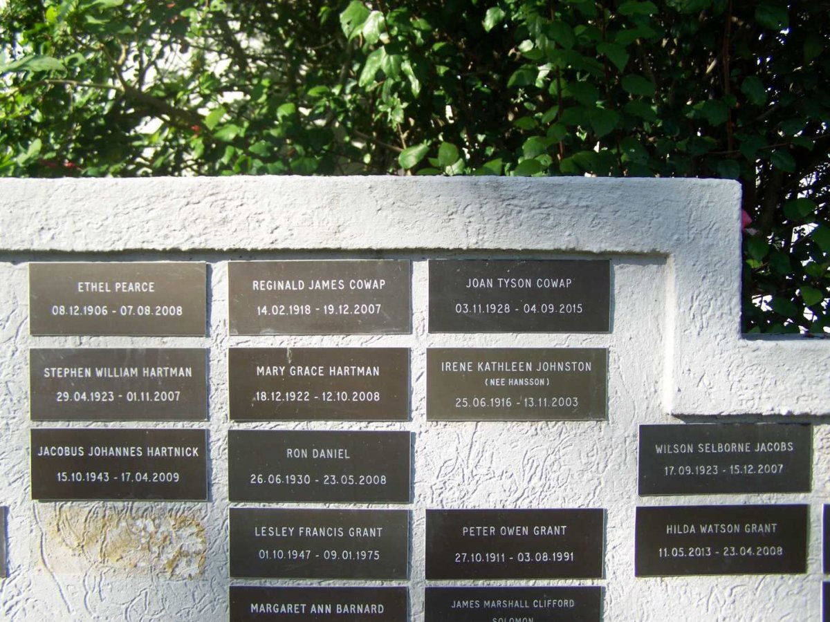 Plaques 9