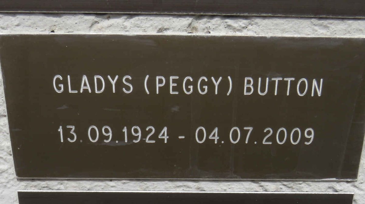 BUTTON Gladys 1924-2009
