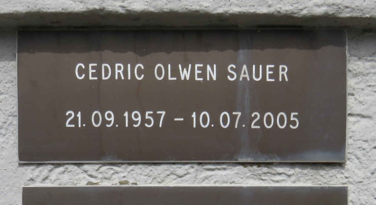 SAUER Cedric Olwen Sauer 1957-2005