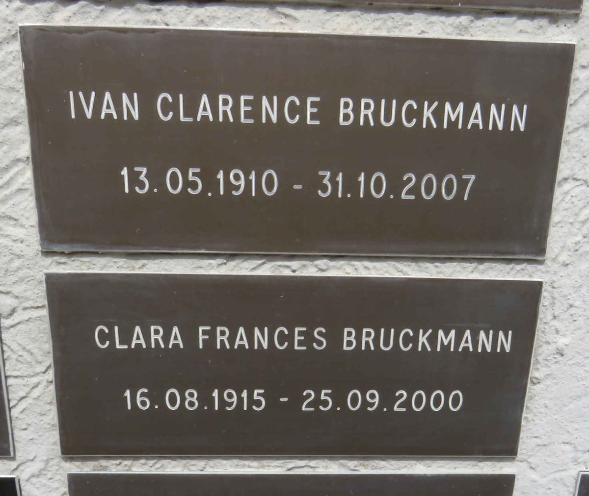 BRUCKMANN Ivan Clarence 1910-2007 & Clara Frances 1915-2000