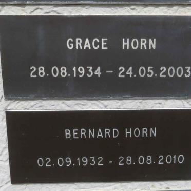 HORN Bernard 1932-2010 & Grace 1934-2003
