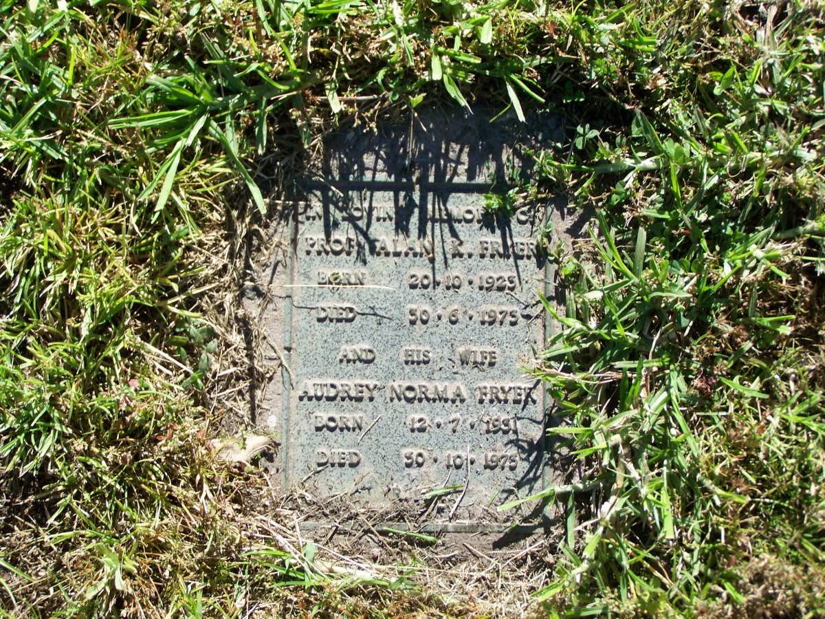 FRYER Alan K. 1925-1975 &amp; Audrey Norma 1931-1975