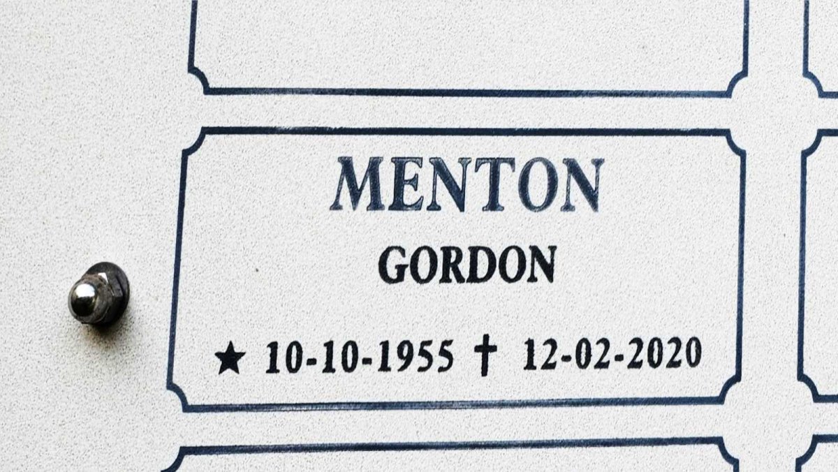 MENTON Gordon 1955-2020