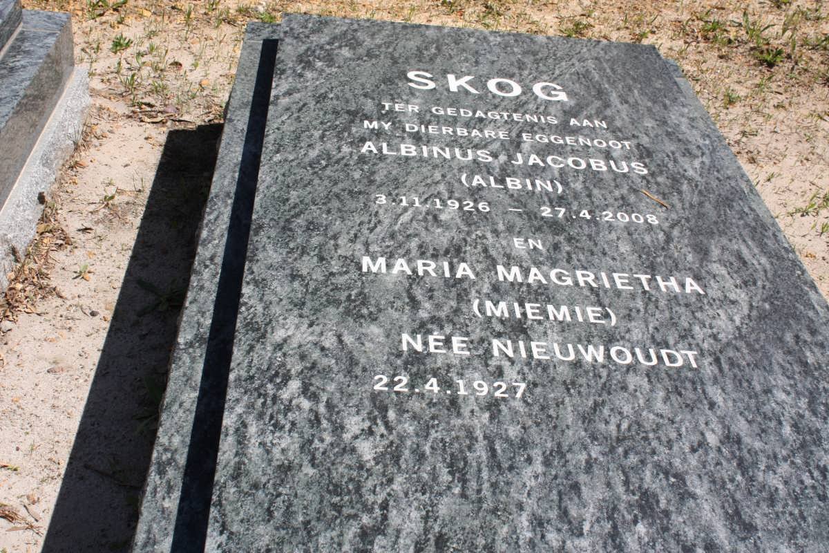 SKOG Albinus Jacobus 1926-2008 &amp; Maria Magrietha NIEUWOUDT 1927-