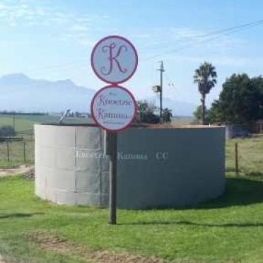 1. Farm entrance / Plaas ingang