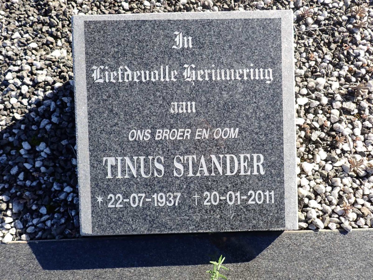STANDER Tinus 1937-2011