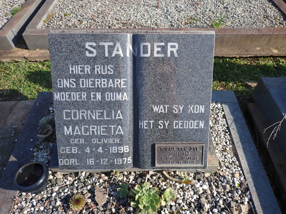 STANDER Cornelia Magrieta nee OLIVIER 1896-1975 :: VAN ZYL Miems nee STANDER 1925-1997
