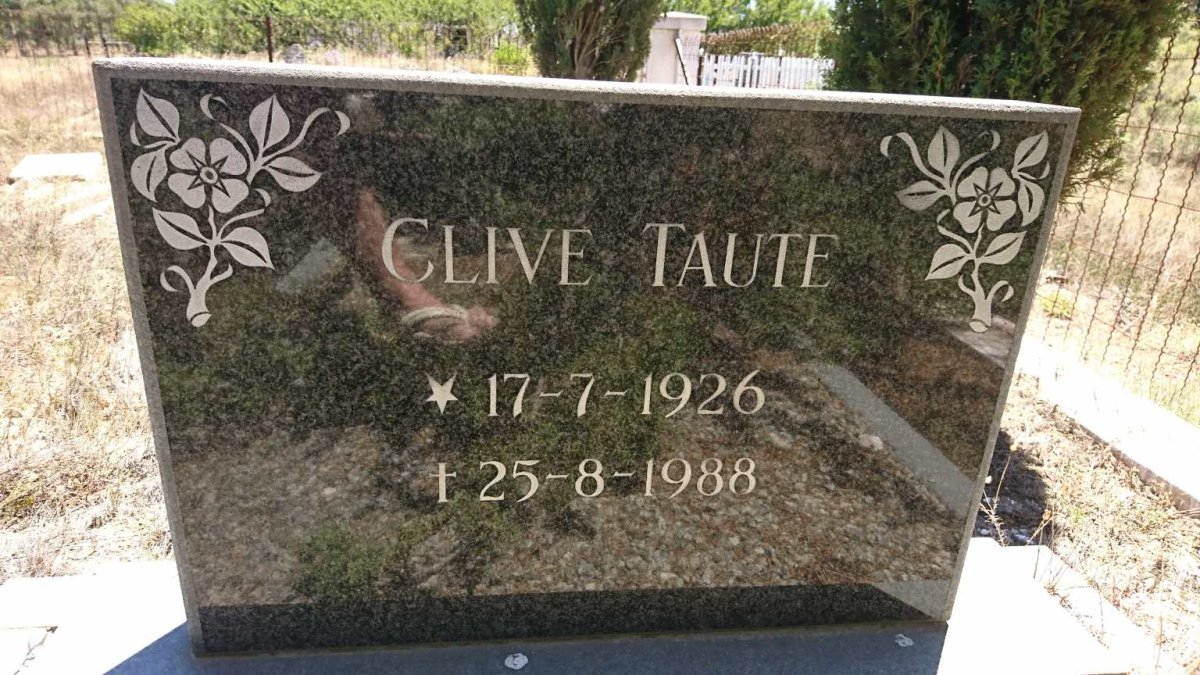 TAUTE Clive 1926-1988