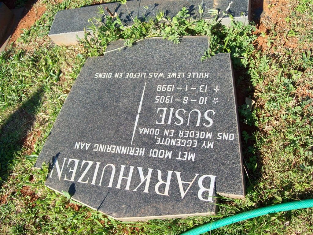 BARKHUIZEN Susie 1905-1998