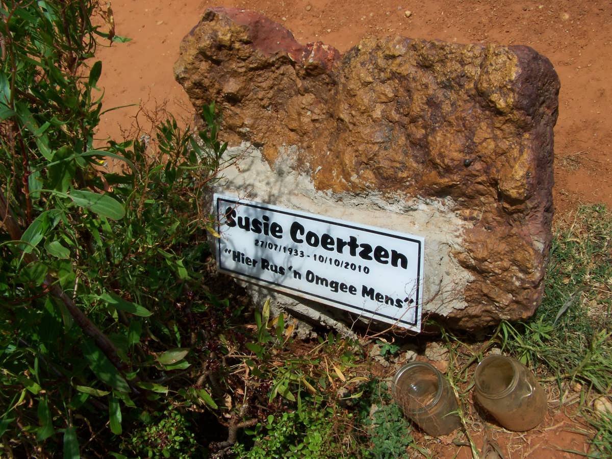 COERTZEN Susie 1933-2010