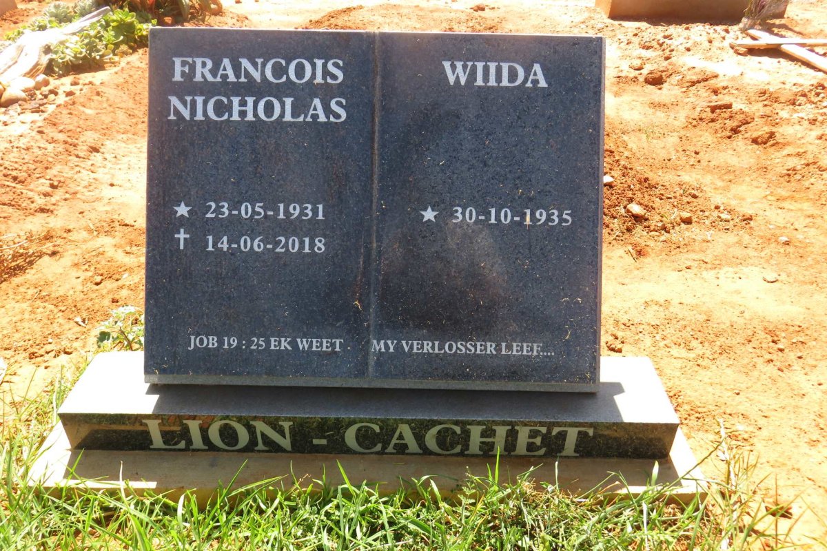 CACHET Francois Nicholas, LION 1931-2018 &amp; Wiida 1935-