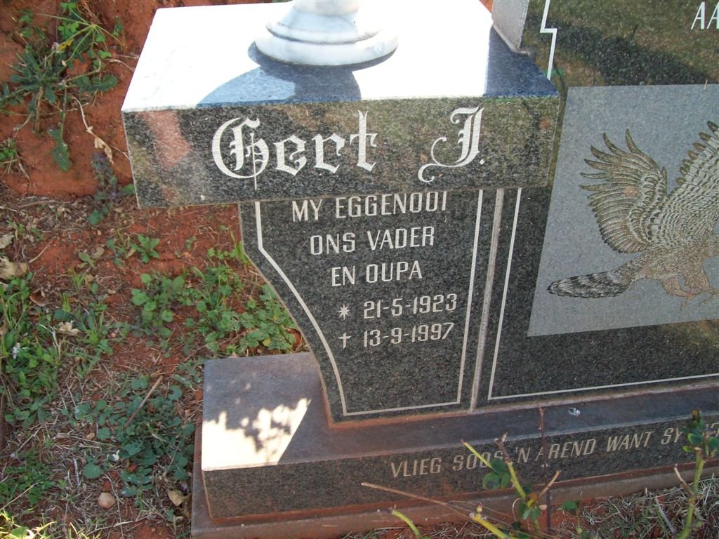 CRAFFORD Gert J. 1923-1997 &amp; Anna E.J. 1933-2000