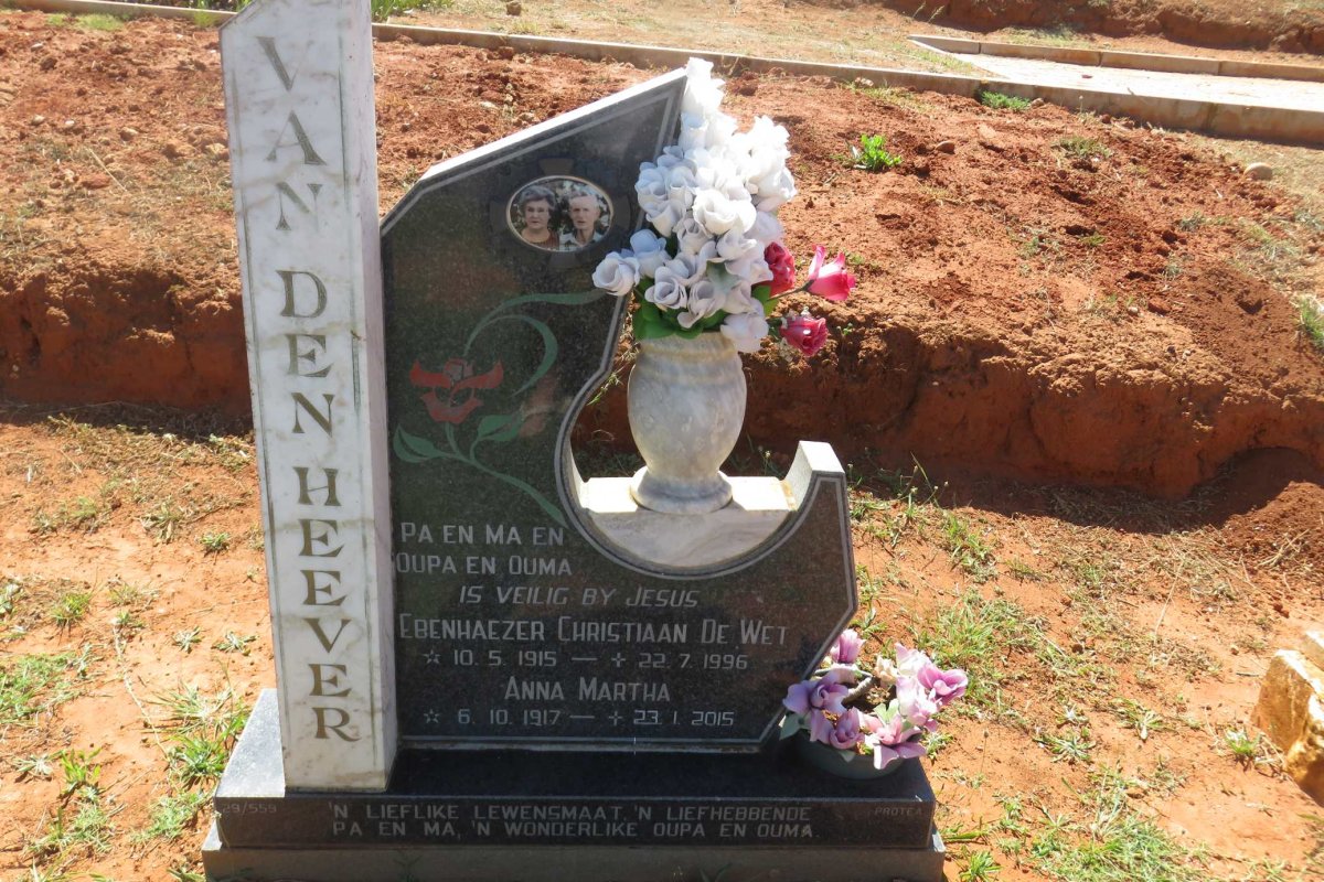 HEEVER Ebenhaezer Christiaan de Wet, van den 1915-1996 &amp; Anna Martha 1917-2015